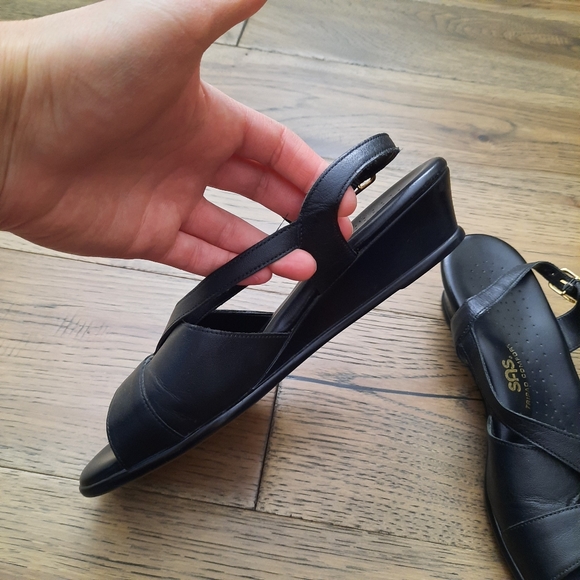 SAS Caress Tripad Comfort Cross Strap Wedge Sandal Black Size 8 - Picture 8 of 16